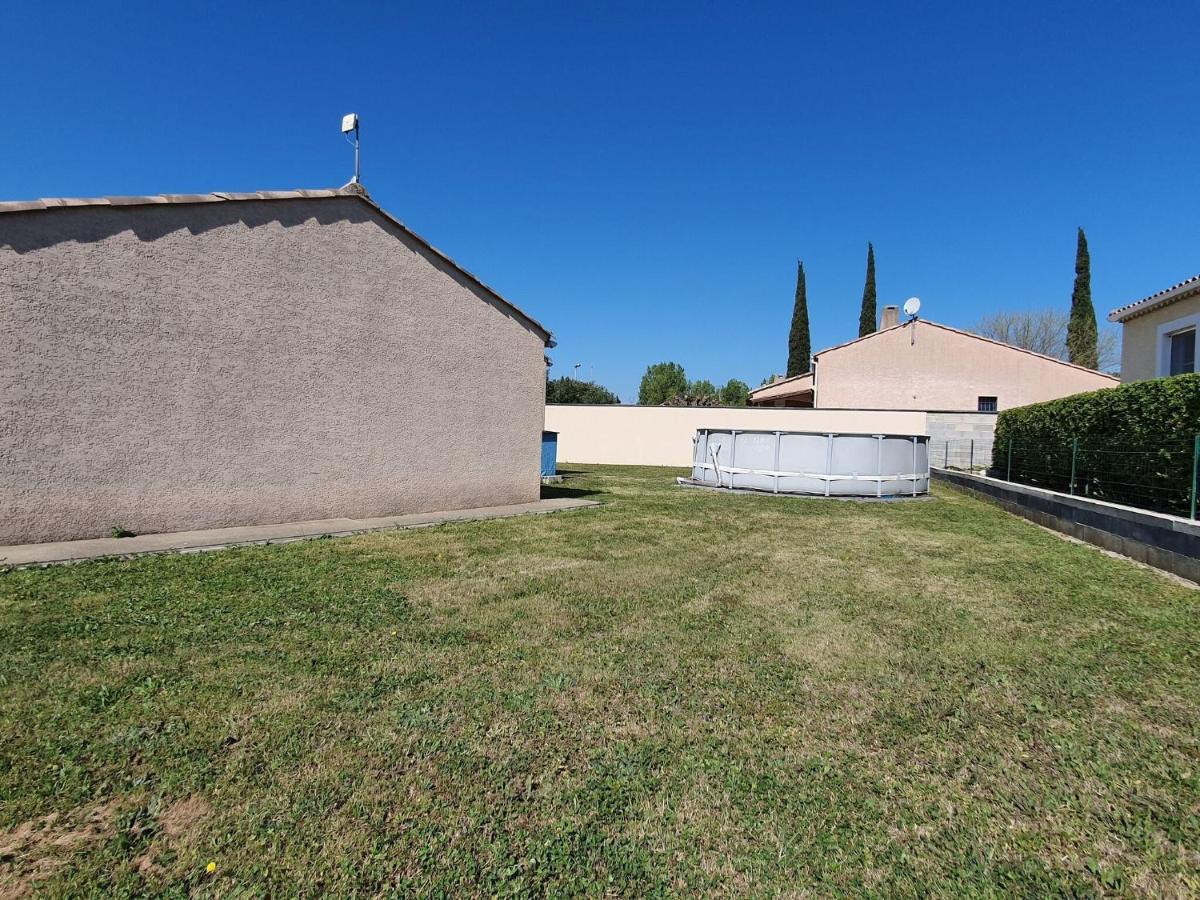 Pretty Villa With Above Ground Pool Saint-Genies-de-Fontedit 外观 照片